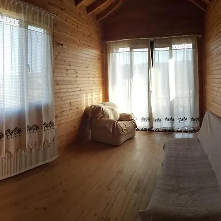 Linatreehouse 4*