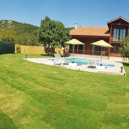 Linatreehouse