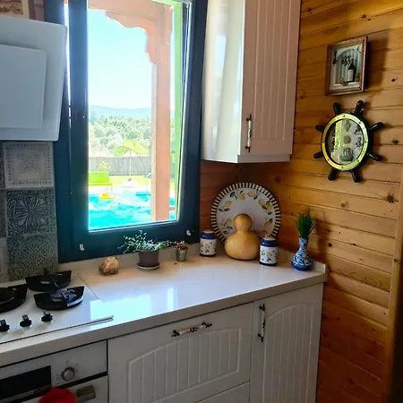 Linatreehouse